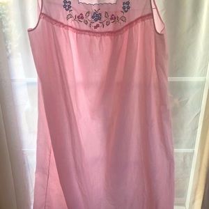 Ladies cotton nightie.